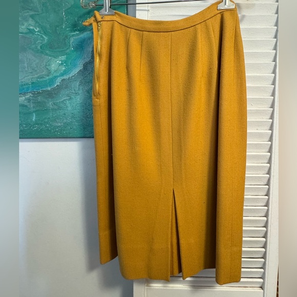 Vintage Holt Renfrew Cashmere Set - Picture 3 of 4